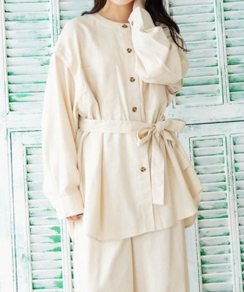 Mysa&Liina（ミーサリーナ）の「袖スリット開きシャツアウター（シャツ/ブラウス・レディース・キナリ/ベージュ/ブラック・M）」の2枚目の写真