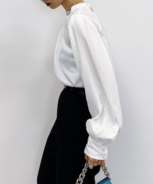 PAGEBOY(ページボーイ)の「ボリュームプリーツブラウス (デザインブラウス)(シャツ/ブラウス・レディース・ブラック/オフホワイト・FREE)」の14枚目の写真