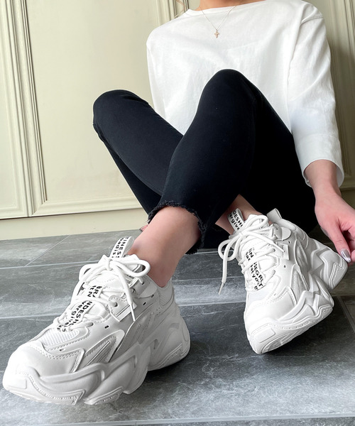 JUNOAH（ジュノア）の「厚底スニーカー（スニーカー・レディース・ブラック/ホワイト/クリーム・40/38/39/36/37）」の12枚目の写真