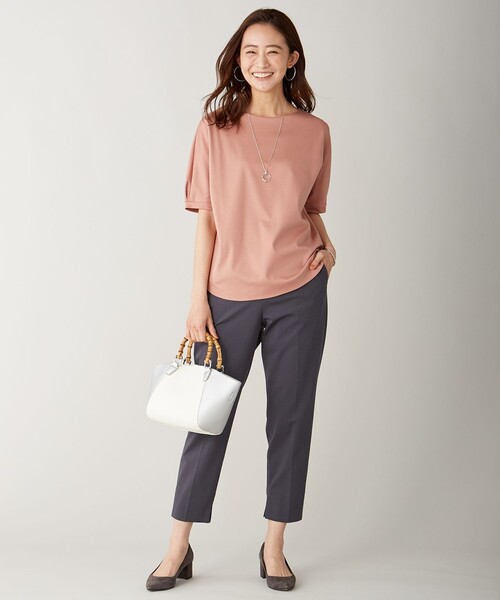 J.PRESS(ジェイプレス)の「【UVケア・消臭効果・接触冷感】コンパクトコットンスムース ドルマンスリーブ カットソー(Tシャツ/カットソー・レディース・ホワイト系/グレー系/ダークブラウン系/ベージュ系/ピンク系/スモーキーグリーン系・T13)」の11枚目の写真