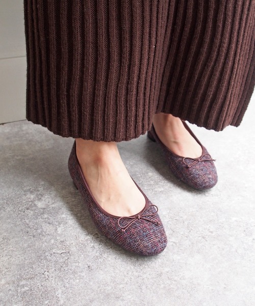 byあしながおじさん（バイアシナガオジサン）の「ふわもちクッションバレエシューズ　-8750332（バレエシューズ・レディース・ベージュ/ワイン/パイソン・22.5cm/23.5cm/24.5cm/23.0cm/24.0cm）」の2枚目の写真