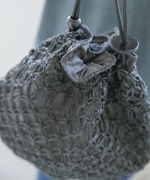 ITEMS URBANRESEARCH（アイテムズ アーバンリサーチ）の「ペーパーショルダーバッグ（ショルダーバッグ・レディース・ブラウン/ブラック・-）」の7枚目の写真