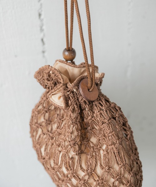 ITEMS URBANRESEARCH（アイテムズ アーバンリサーチ）の「ペーパーショルダーバッグ（ショルダーバッグ・レディース・ブラウン/ブラック・-）」の11枚目の写真