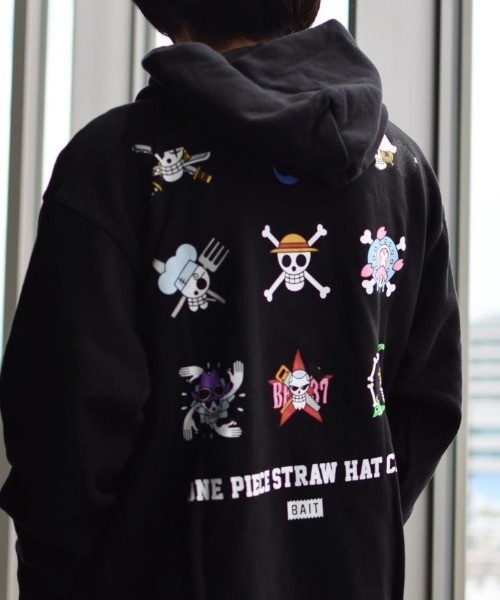 BAIT（ベイト）の「BAIT ベイト ONEPIECE STRAWHAT SKULLS HDY 215-OPC-PRK-002（パーカー・メンズ・ブラック・LARGE/X-LARGE/XX-LARGE/MEDIUM）」の5枚目の写真