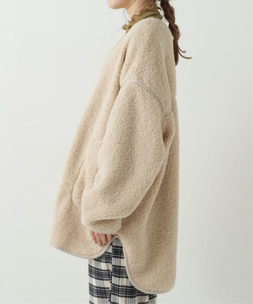 RAY CASSIN(レイカズン)の「スウェード切替リングボアブルゾン(ブルゾン・レディース・ベージュ/モカ・FREE)」の8枚目の写真