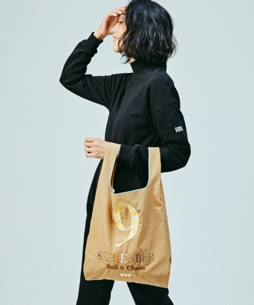 DOUBLE STANDARD CLOTHING(ダブルスタンダードクロージング)の「SEPTEMBER エコバッグ【BALL&CHAIN】(エコバッグ/サブバッグ・レディース・ベージュ・FREE)」の6枚目の写真