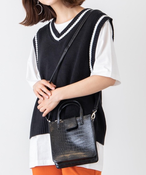 WEGO（ウィゴー）の「WEGO/2wayマルチルームショルダーバッグ（ショルダーバッグ・レディース・ブラック/ベージュ/オフホワイト・FREE）」の2枚目の写真