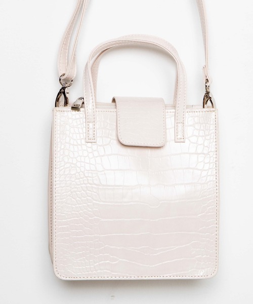 WEGO（ウィゴー）の「WEGO/2wayマルチルームショルダーバッグ（ショルダーバッグ・レディース・ブラック/ベージュ/オフホワイト・FREE）」の20枚目の写真