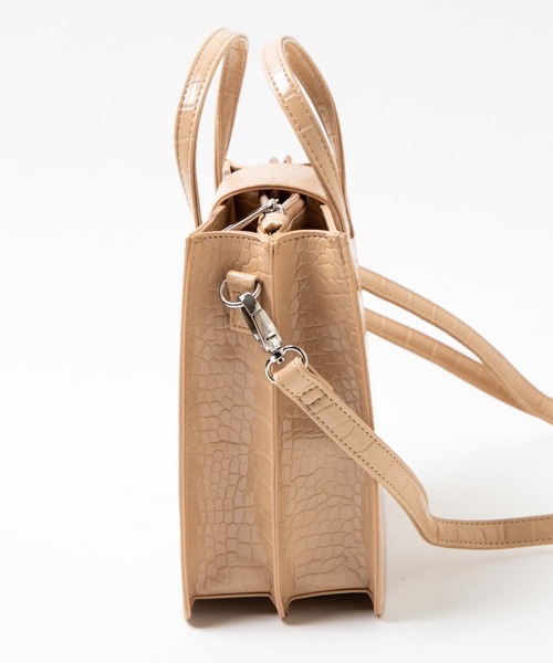 WEGO（ウィゴー）の「WEGO/2wayマルチルームショルダーバッグ（ショルダーバッグ・レディース・ブラック/ベージュ/オフホワイト・FREE）」の16枚目の写真