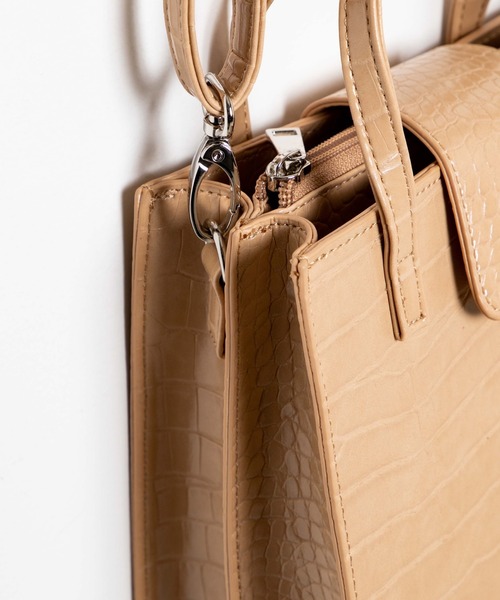 WEGO（ウィゴー）の「WEGO/2wayマルチルームショルダーバッグ（ショルダーバッグ・レディース・ブラック/ベージュ/オフホワイト・FREE）」の21枚目の写真