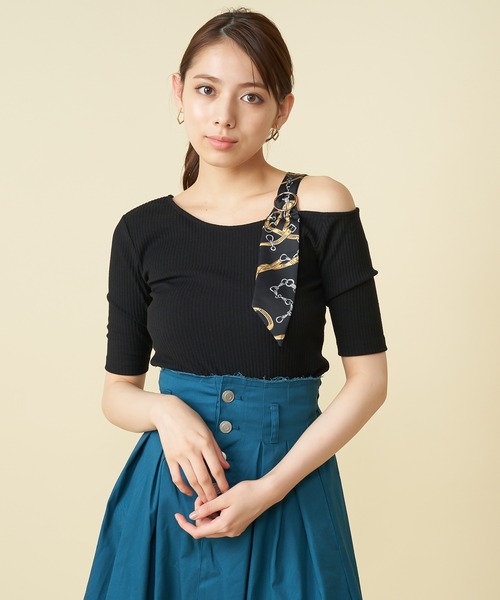 ROYAL PARTY(ロイヤルパーティー)の「アシメスカーフトップス(Tシャツ/カットソー・レディース・ブラウン/ベージュ/ブラック・FREE)」の10枚目の写真