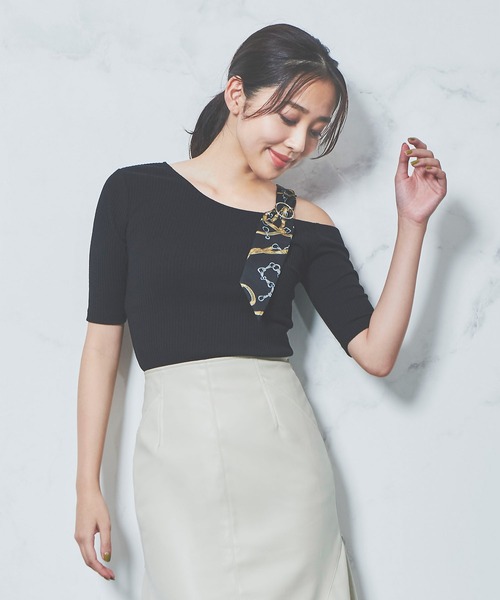 ROYAL PARTY(ロイヤルパーティー)の「アシメスカーフトップス(Tシャツ/カットソー・レディース・ブラウン/ベージュ/ブラック・FREE)」の19枚目の写真