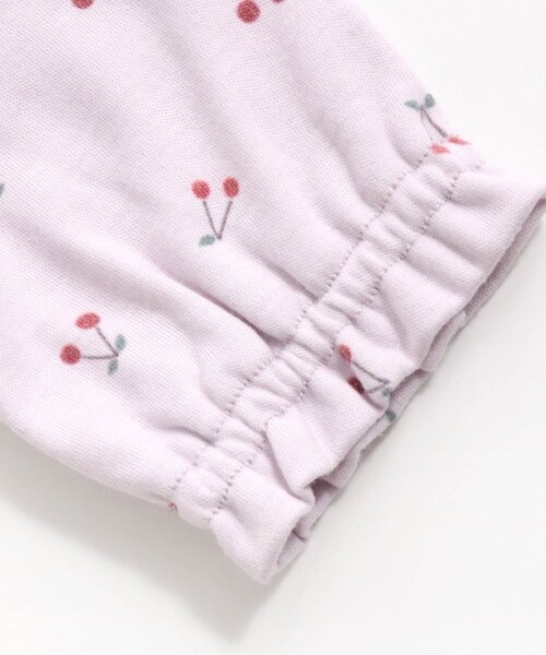 Ampersand(アンパサンド)の「さくらんぼ柄ボディースーツ(肌着・キッズ・アイボリー/ラベンダー・70/80/60)」の6枚目の写真