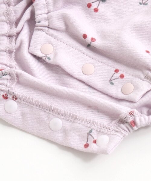 Ampersand(アンパサンド)の「さくらんぼ柄ボディースーツ(肌着・キッズ・アイボリー/ラベンダー・70/80/60)」の8枚目の写真