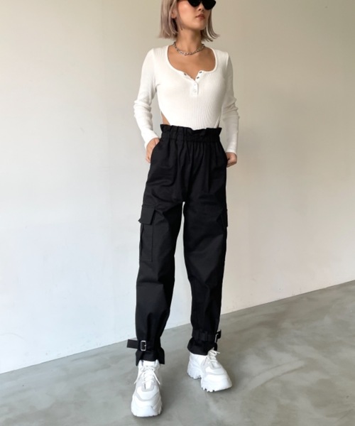 BLONDEY（ブロンディ）の「裾ベルトカーゴパンツ（その他パンツ