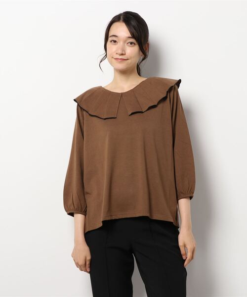 Te chichi TERRASSE（テチチテラス）の「カットフリルカラーカットソー（Tシャツ/カットソー・レディース・ブラウン/オフホワイト/チャコール・ﾌﾘ-）」の6枚目の写真