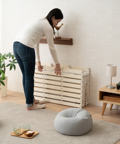 EMOOR（エムール）の「予約品 クローゼットに収納できる4つ折り