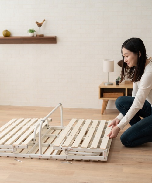 EMOOR（エムール）の「予約品 クローゼットに収納できる4つ折り