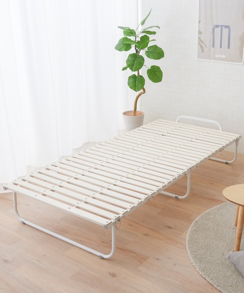 EMOOR（エムール）の「予約品 クローゼットに収納できる4つ折りすのこベッド/シングル（寝具・レディース・ナチュラル・FREE）」の11枚目の写真