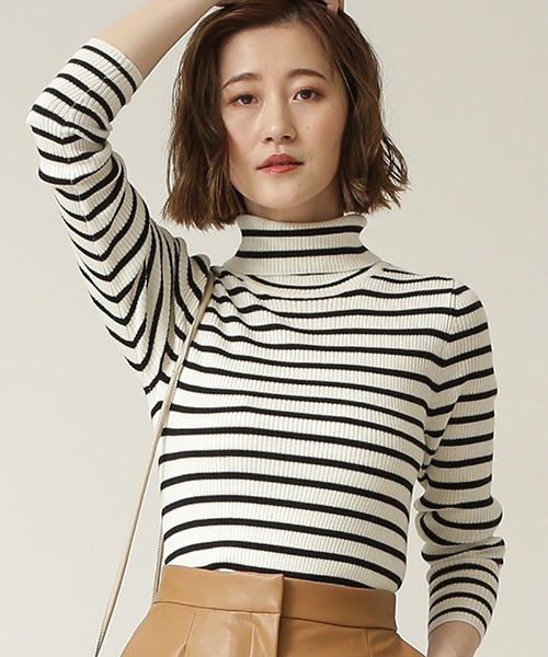 NATURAL BEAUTY BASIC（ナチュラルビューティーベーシック）の「ウールブレンドリブ タートル（ニット/セーター・レディース・ブラック/グレー/オフホワイト/ホワイト系その他/ブルー・MEDIUM）」の3枚目の写真