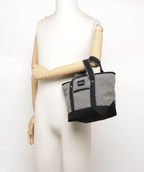 CONVERSE（コンバース）の「【CONVERSE/コンバース】ブランドロゴ ボア＆ツイル ミニトートバッグ（トートバッグ・レディース・ブラック/ベージュ/ブルーグリーン・FREE）」の7枚目の写真