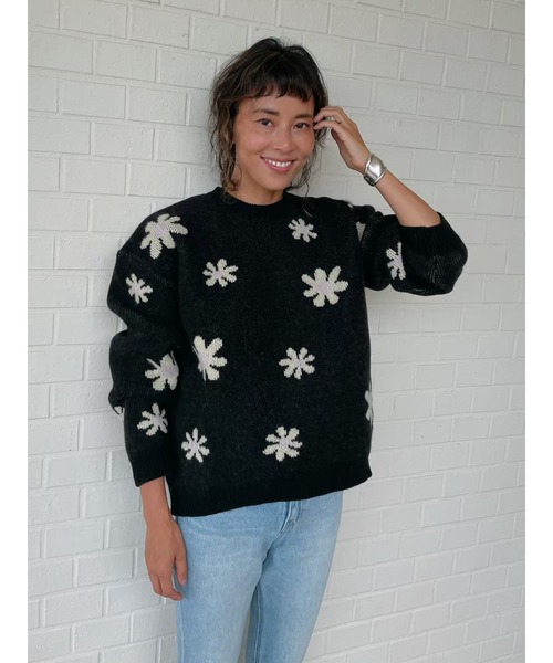 Vicente(ヴィセンテ)の「Happy flower knit(ニット/セーター・レディース・パープル/イエロー・FREE)」の3枚目の写真
