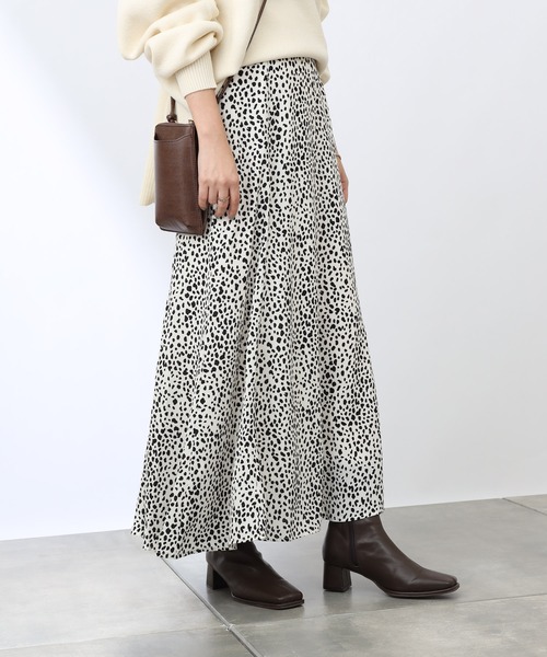 COLONY 2139(コロニートゥーワンスリーナイン)の「レオパード柄マーメイドスカート(スカート・レディース・ブラック/アイボリー・FREE)」の15枚目の写真