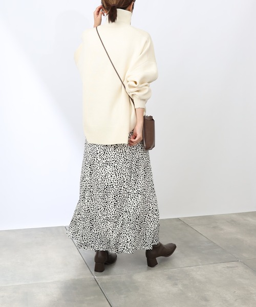 COLONY 2139(コロニートゥーワンスリーナイン)の「レオパード柄マーメイドスカート(スカート・レディース・ブラック/アイボリー・FREE)」の4枚目の写真