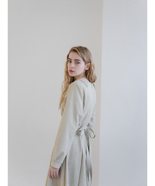 Ayla（アイラ）の「tuck pleats onepiece（ワンピース・レディース・ライトグレー/ベージュ・FREE）」の3枚目の写真