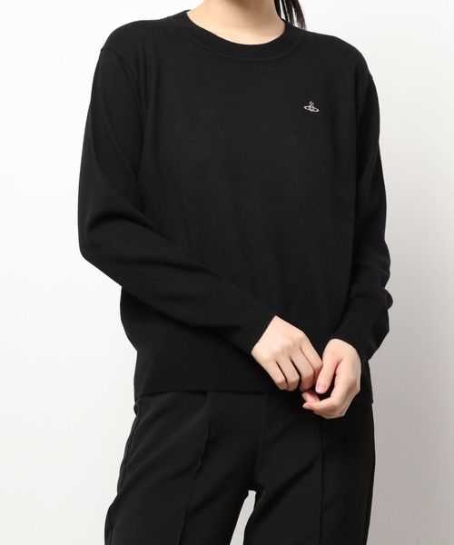 Vivienne Westwood（ヴィヴィアンウエストウッド）の「ウーレンベーシッククルーネックプルオーバー（ニット/セーター・レディース・ブラック/ベージュ/ピンク/グレー・FREE）」の3枚目の写真