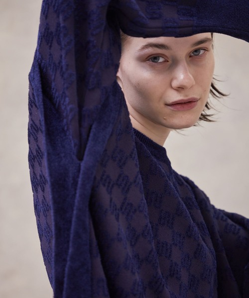 PUBLIC TOKYO（パブリックトウキョウ）の「パイルジャガードアシメニット（ニット/セーター・レディース・アイボリー/ネイビー・FREE）」の8枚目の写真