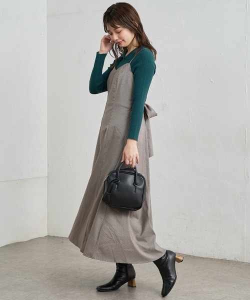 natural couture(ナチュラルクチュール)の「ちょっとモードな大人の衿付きリブニット(ニット/セーター・レディース・ブラック/オフホワイト/グリーン/ライトベージュ・FREE)」の22枚目の写真