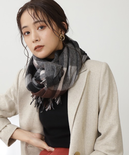N.(N. Natural Beauty Basic)(エヌエヌナチュラルビューティーベーシック)の「ウールチェックストール(ストール/ショール・レディース・ブラウン・フリ-)」の4枚目の写真
