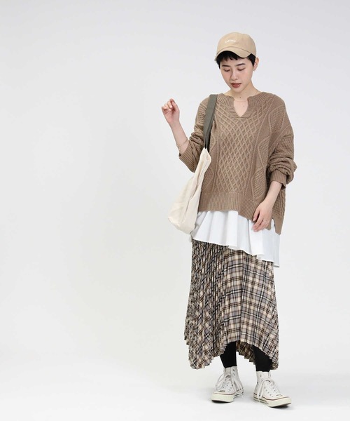 HONEYSUCKLE ROSE(ハニーサックルローズ)の「【HONEYSUCKLE ROSE】フェイクレイヤードニット(ニット/セーター・レディース・ベージュ/ブラック/オフホワイト・L/M)」の13枚目の写真