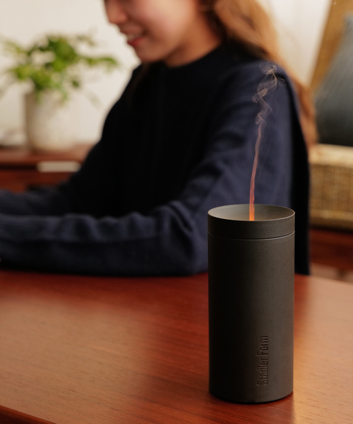 Lucy】アロマディフューザー モバイルキャンドル ブラック Stadler