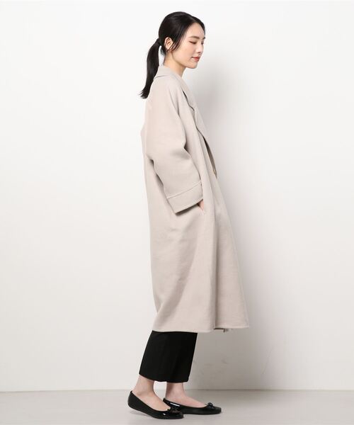 Doux archives(ドゥアルシーヴ)の「ビックチェスターリバーコート(チェスターコート・レディース・グレイッシュベージュ/ネイビー・FREE)」の4枚目の写真