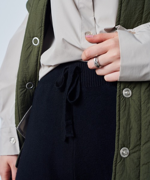 SETUP7(セットアップセブン)の「低身長さんコーデにオススメ◎【SETUP7】スリットフレアリブパンツ KNF(その他パンツ・レディース・ブラック/ダークブラウン/グレー/アイボリー・FREE)」の14枚目の写真