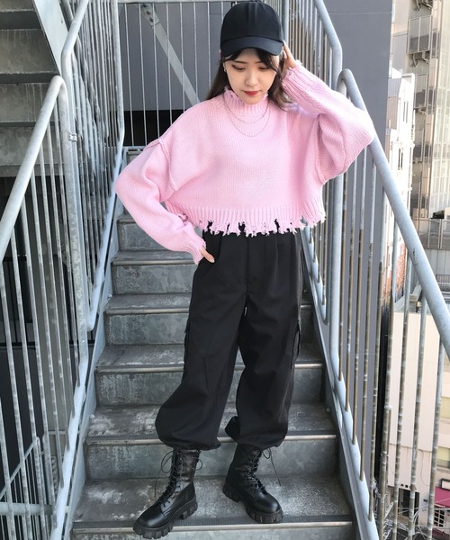 INGNI（イング）の「ショート丈ブロークンニット（ニット/セーター・レディース・ピンク/オレンジ/ブルー/グリーン/アイボリー・M）」の7枚目の写真