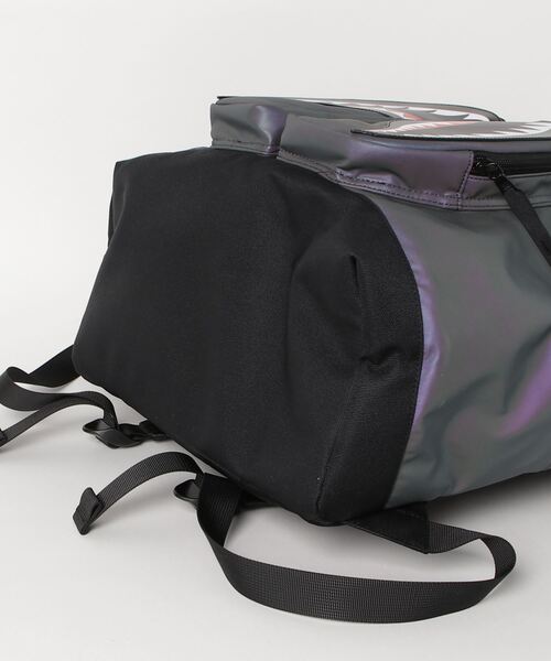 A BATHING APE（アベイシングエイプ）の「AURORA SHARK DAY PACK M（バックパック/リュック・メンズ・ブラック・FREE）」の6枚目の写真