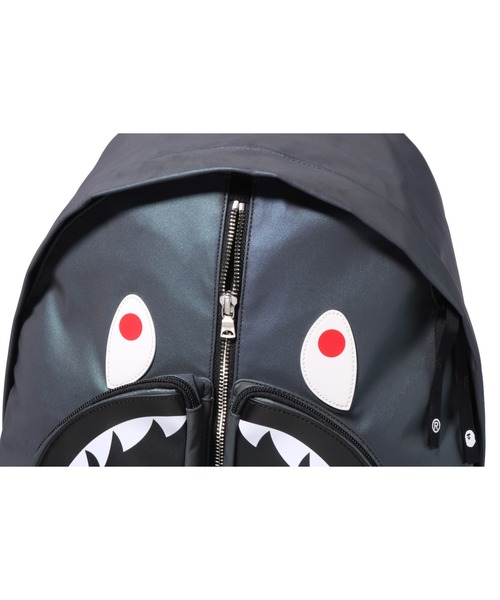 A BATHING APE（アベイシングエイプ）の「AURORA SHARK DAY PACK