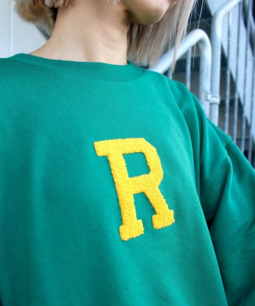 MLI'A（エムリア）の「イニシャルロゴスウェット（スウェット・レディース・ネイビー/オフホワイト/グリーン/オートミール・M）」の6枚目の写真