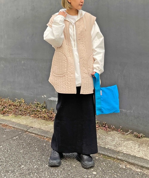 Omekashi（オメカシ）の「キルティングベスト（ポンチョ・レディース・ブラック/ベージュ/アイボリー・FREE）」の12枚目の写真