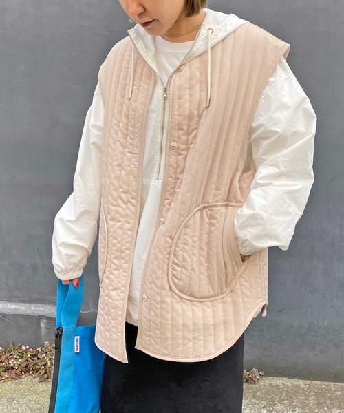 Omekashi（オメカシ）の「キルティングベスト（ポンチョ・レディース・ブラック/ベージュ/アイボリー・FREE）」の5枚目の写真