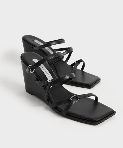 CHARLES & KEITH(チャールズ & キース)の「ストラッピー ウェッジミュール / Strappy Wedge Mules(サンダル・レディース・オフホワイト/ブラック/ブラウン系その他・23cm/25cm/22.5cm/24.5cm/23.5cm/25.5cm/22cm)」の8枚目の写真