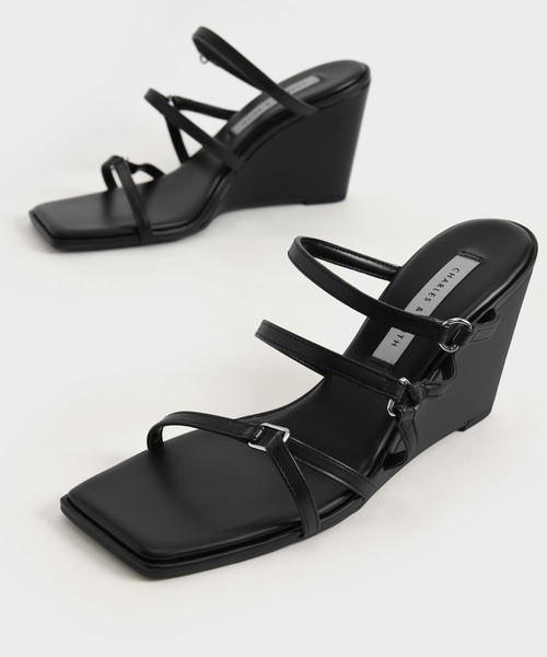 CHARLES & KEITH(チャールズ & キース)の「ストラッピー ウェッジミュール / Strappy Wedge Mules(サンダル・レディース・オフホワイト/ブラック/ブラウン系その他・23cm/25cm/22.5cm/24.5cm/23.5cm/25.5cm/22cm)」の10枚目の写真