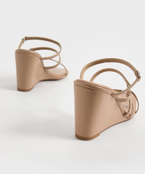 CHARLES & KEITH(チャールズ & キース)の「ストラッピー ウェッジミュール / Strappy Wedge Mules(サンダル・レディース・オフホワイト/ブラック/ブラウン系その他・23cm/25cm/22.5cm/24.5cm/23.5cm/25.5cm/22cm)」の13枚目の写真