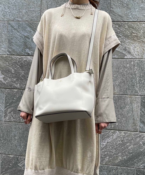 Legato Largo(レガートラルゴ)の「Legato Largo レガートラルゴ / 軽量PU 2WAY トートバッグ ハンドバッグ LH-P0002(トートバッグ・レディース・ベージュ/ダークブラウン/ベージュ系その他/アイボリー/ライトグリーン/キャメル/ワインレッド/ブラック・ONESIZE)」の21枚目の写真