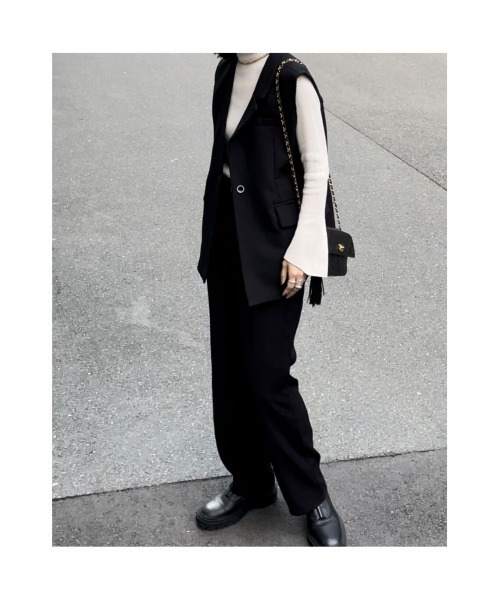 OWLLIDA apartment.(オルリダアパートメント)の「Asymmetry mannish vest(ベスト・レディース・ブラック/モカ・FREE)」の13枚目の写真