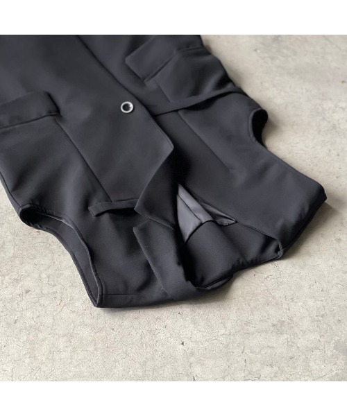 OWLLIDA apartment.(オルリダアパートメント)の「Asymmetry mannish vest(ベスト・レディース・ブラック/モカ・FREE)」の19枚目の写真