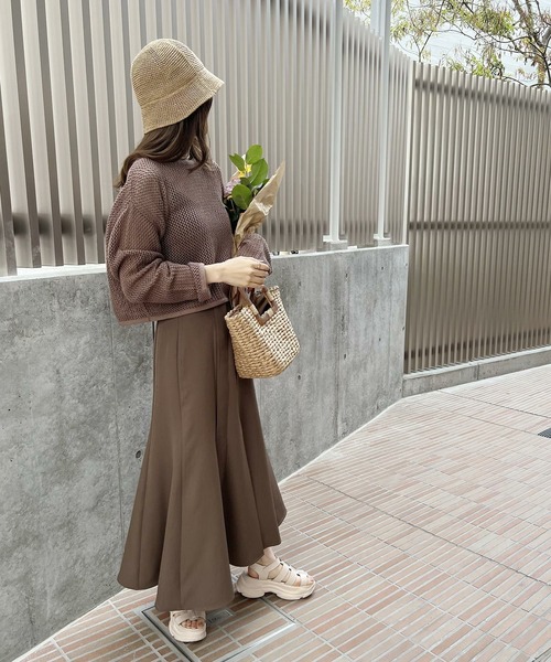 one after another NICE CLAUP（ワンアフターアナザーナイスクラップ）の「Sサイズあり　センタースリットマーメイドスカート（スカート・レディース・ブラック/ブラウン/ライトベージュ/チェック/インディゴブルー/ワンウォッシュ・SMALL/MEDIUM）」の19枚目の写真